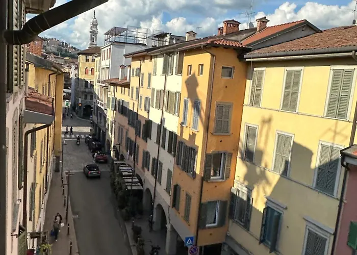 La Mansardina Di San Leonardo Appartement Bergamo